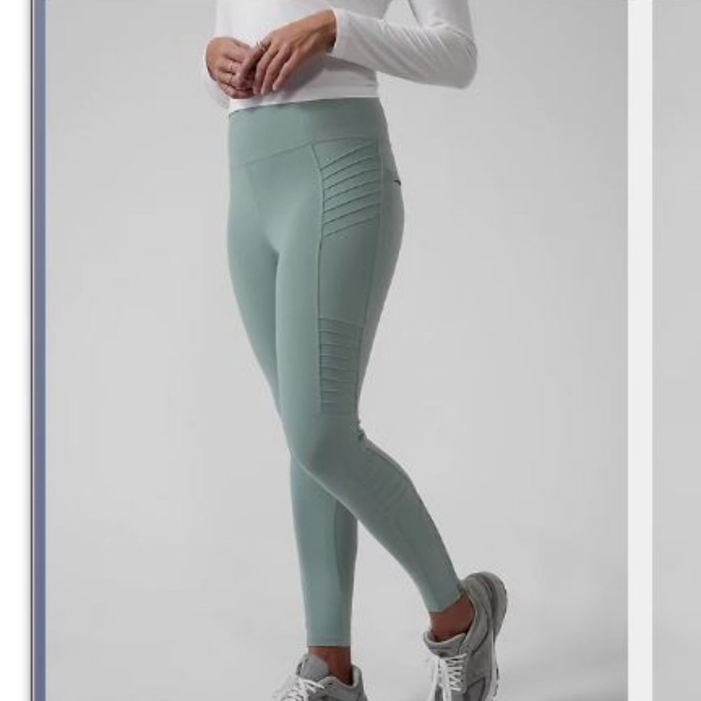 NWT Athleta Delancy Moto tights, XS